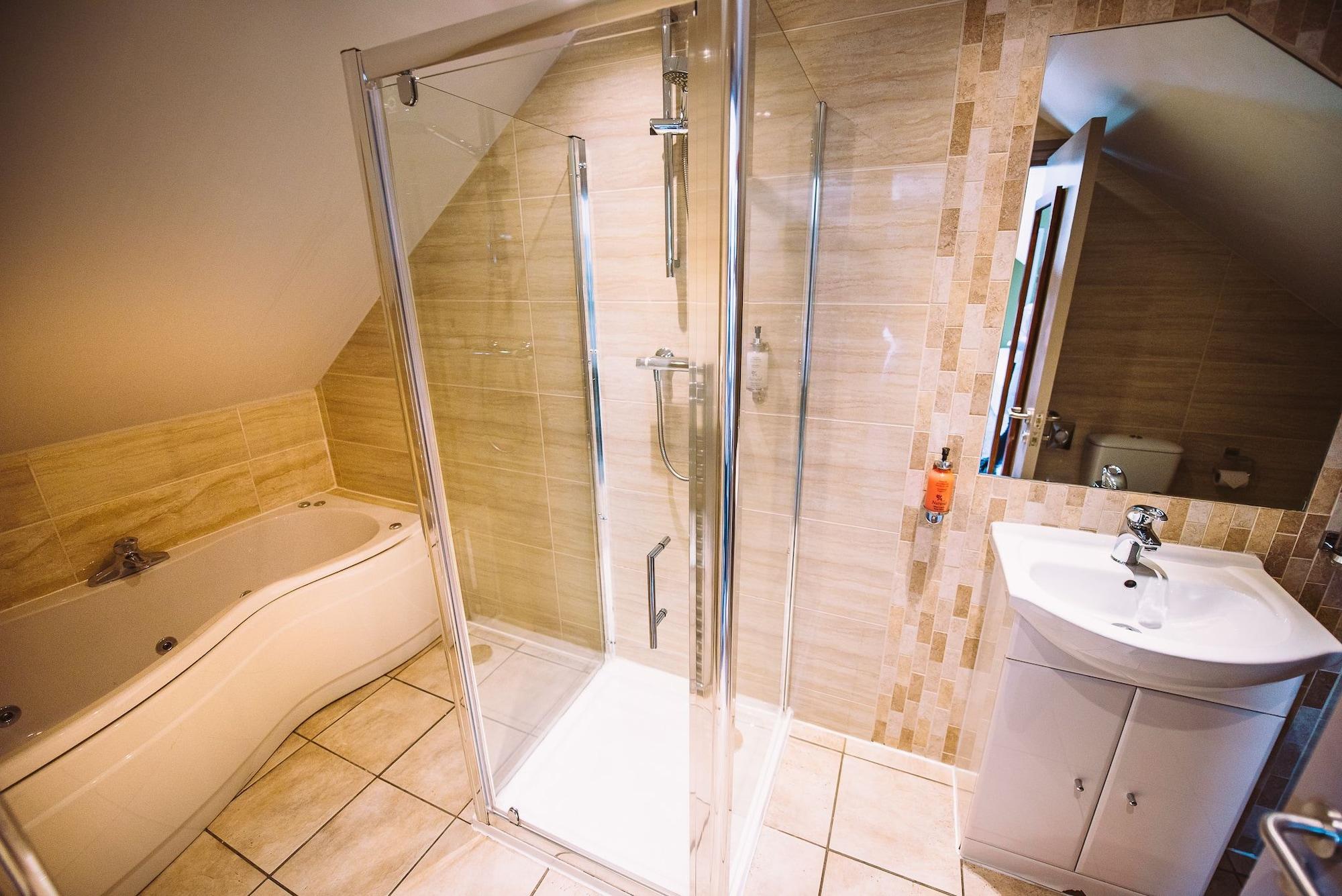 The Commercial Hotel Уишо Экстерьер фото
